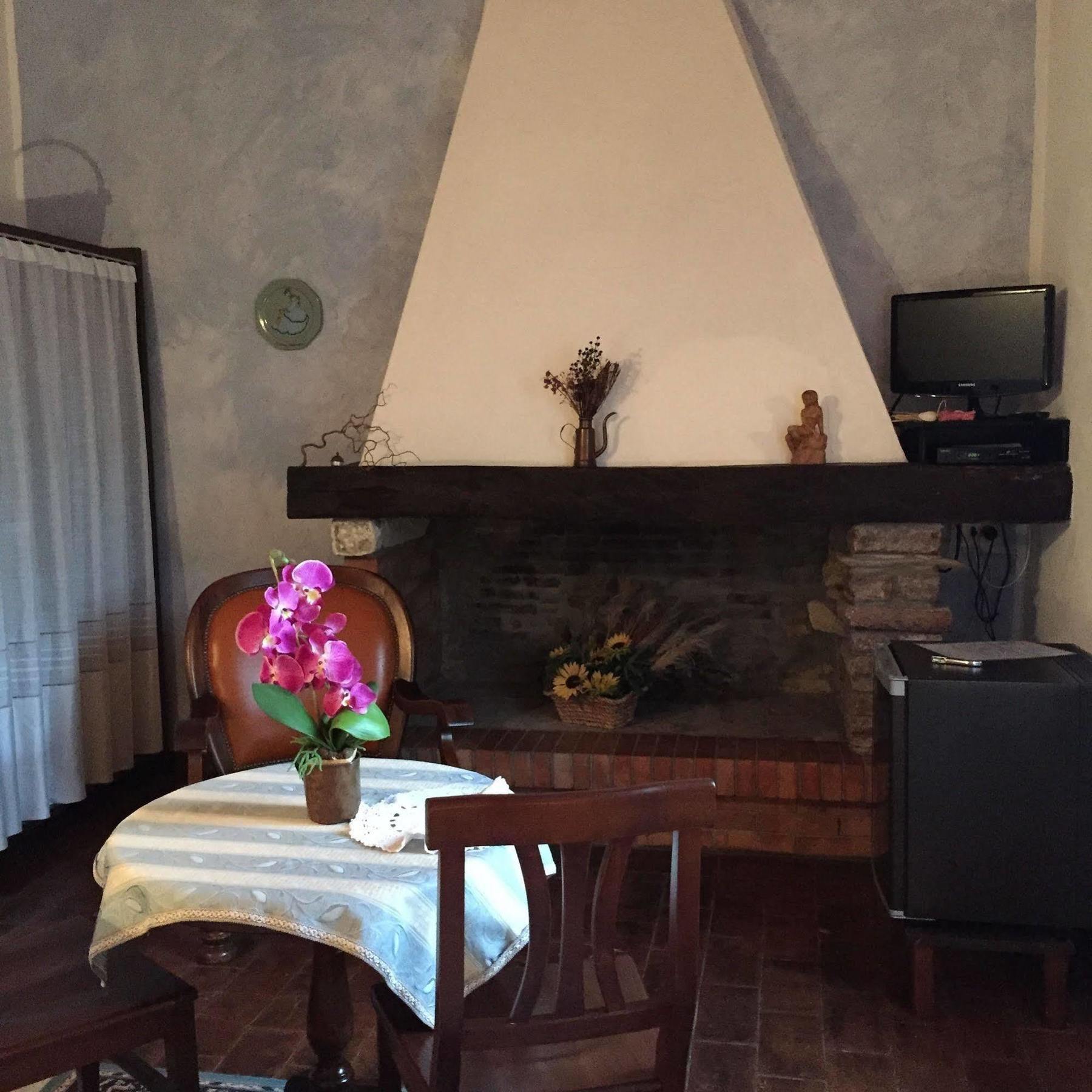 Campo Di Carlo Guest House Sassetta Eksteriør bilde