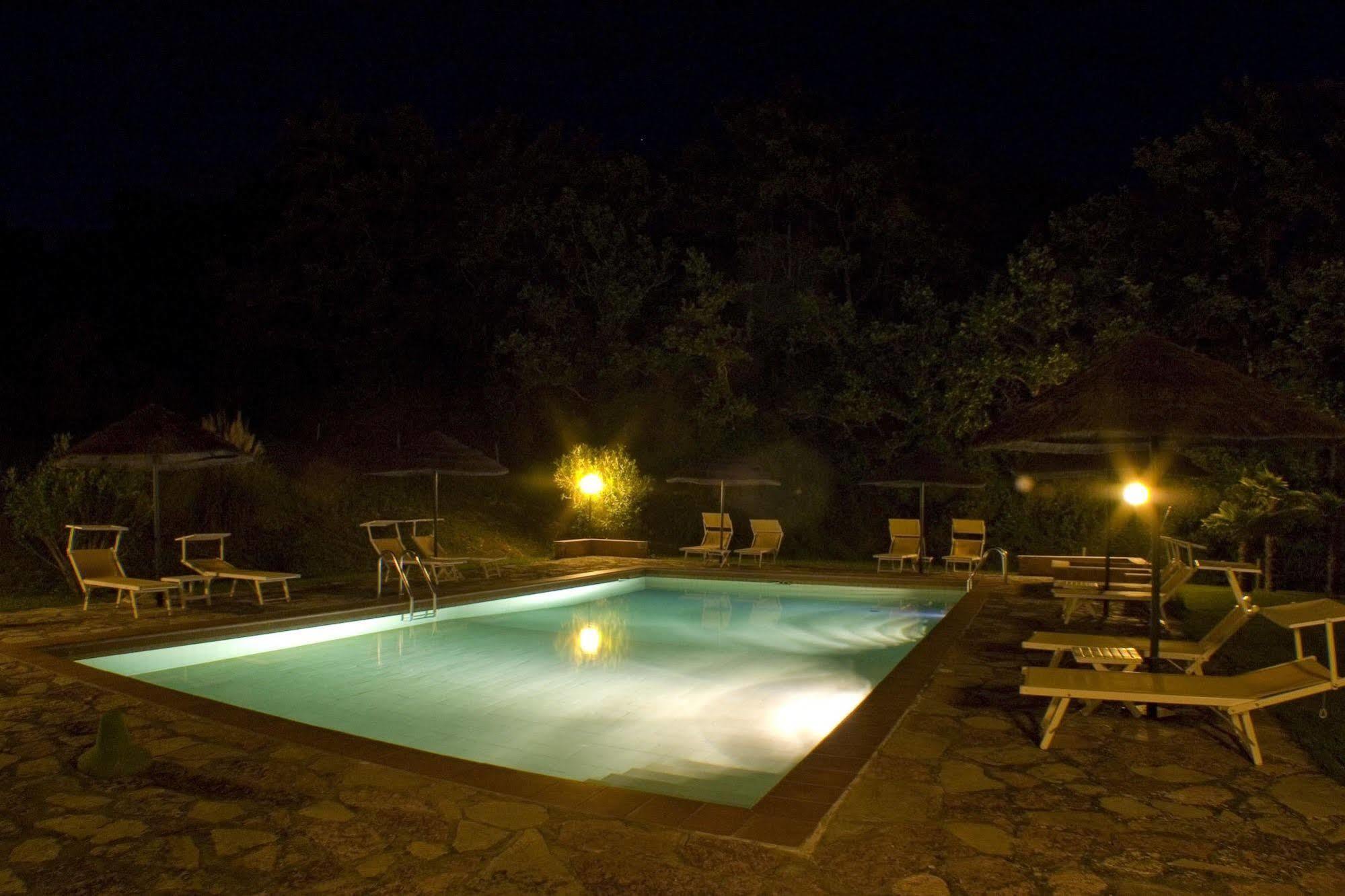 Campo Di Carlo Guest House Sassetta Eksteriør bilde